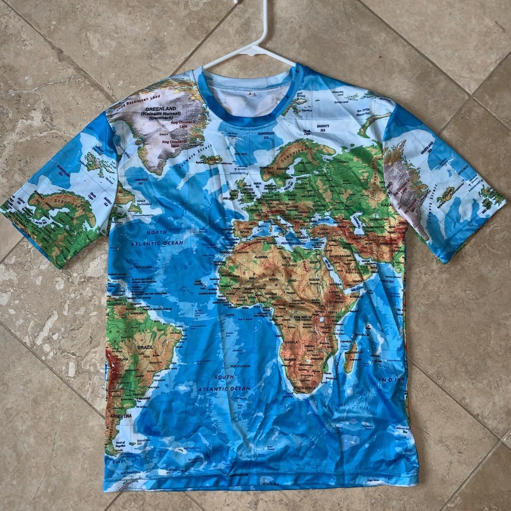 Fun World Map T-Shirt - Unisex (3D)
